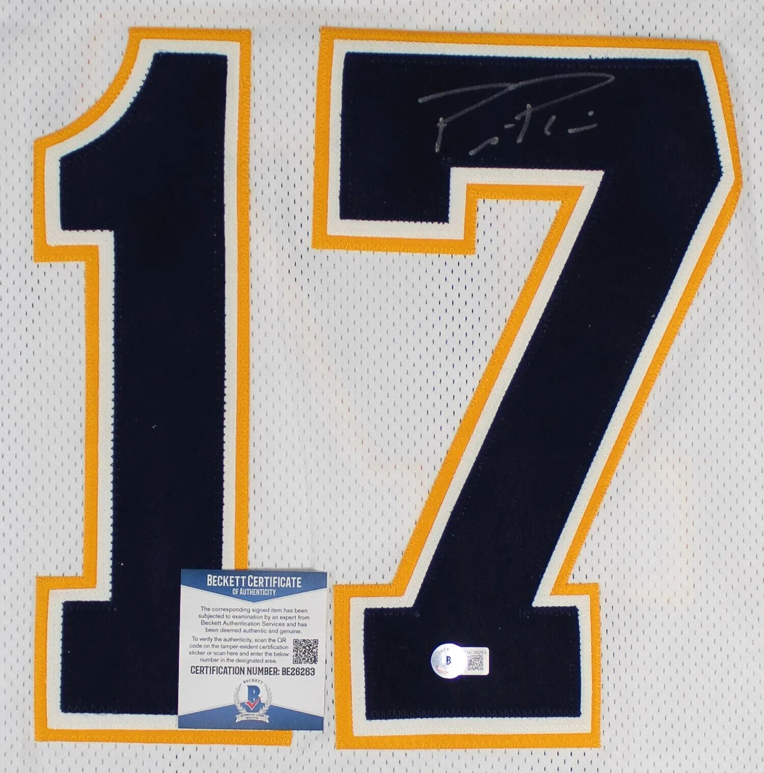 Phillip Rivers Signed Los Angeles Chargers Jersey (Beckett COA) 8xPro Bowl Q.B.