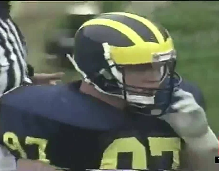 Chris Hutchinson Signed Michigan Wolverines Jersey Beckett/ All American Def End