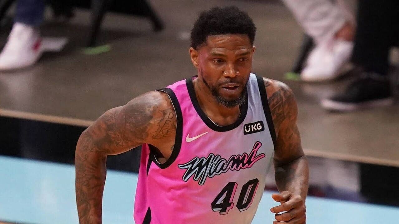 Udonis Haslem Signed Miami Heat / Miami Vice Jersey (Beckett) 3×NBA Champion