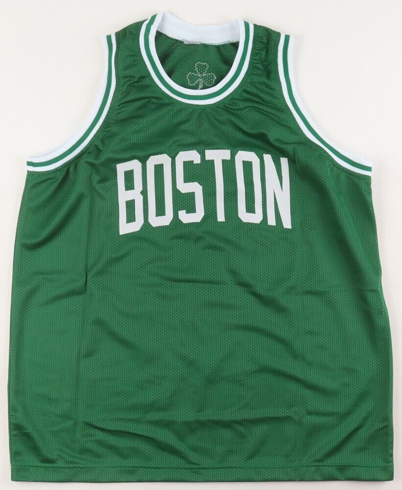 44093104