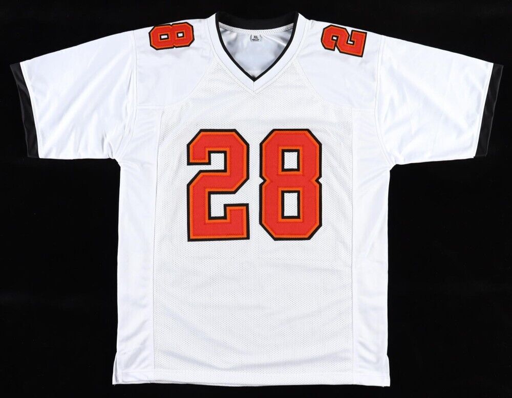 Leonard Fournette Signed Tampa Bay Buccaneers Jersey (Beckett) Super Bowl Champ