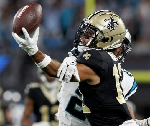 Chris Olave Signed New Orleans Saints Jersey (Beckett) 2022 1st Rd Pck / Ohio St