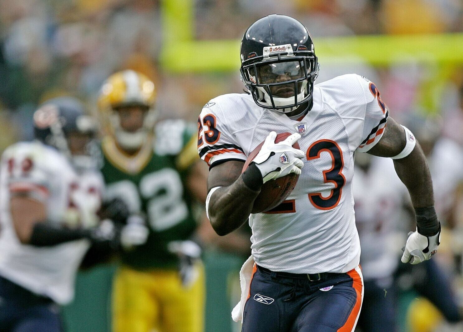Devin Hester Signed Chicago Bears Jersey (PSA) NFL's All Time Return Leader