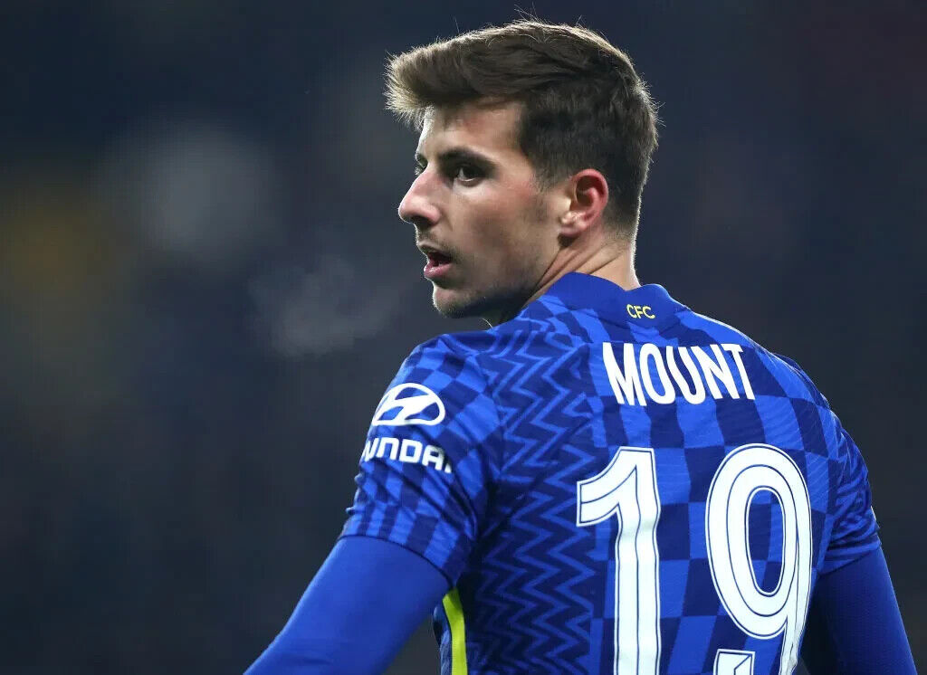 Mason Mount Signed Chelsea Football Club Jersey (Beckett) Central Midfielder