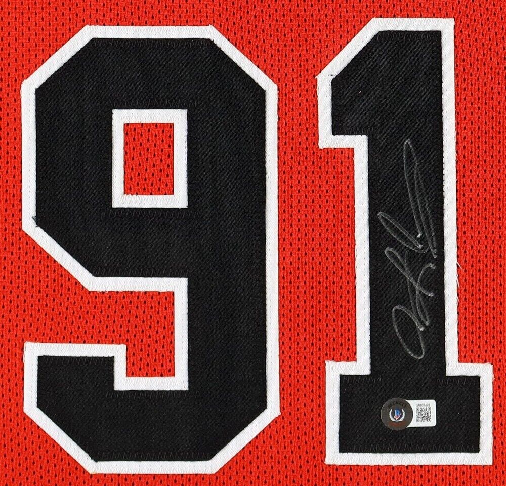 Dennis Rodman Signed Chicago Bulls Framed Jersey Display (Beckett) 5xNBA Champ