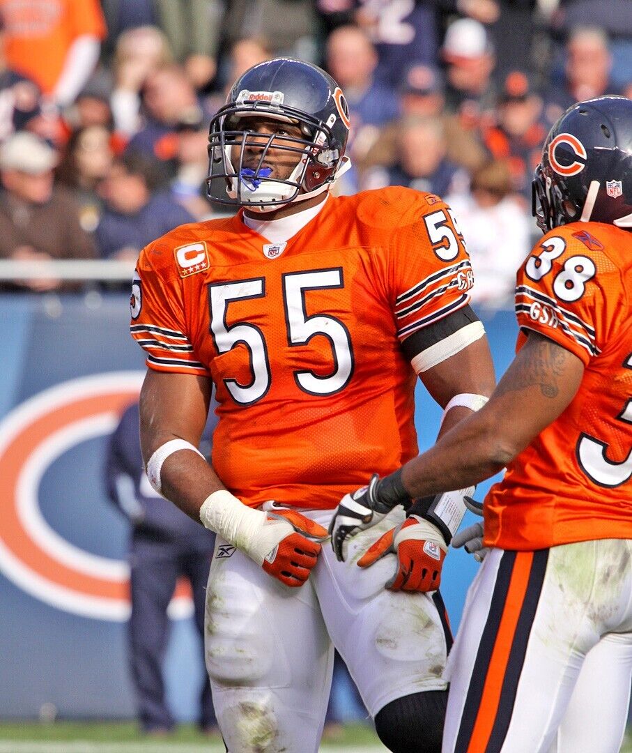 Lance Briggs Signed Chicago Bears Jersey (JSA COA) 7×Pro Bowl (2005–2011) L.B
