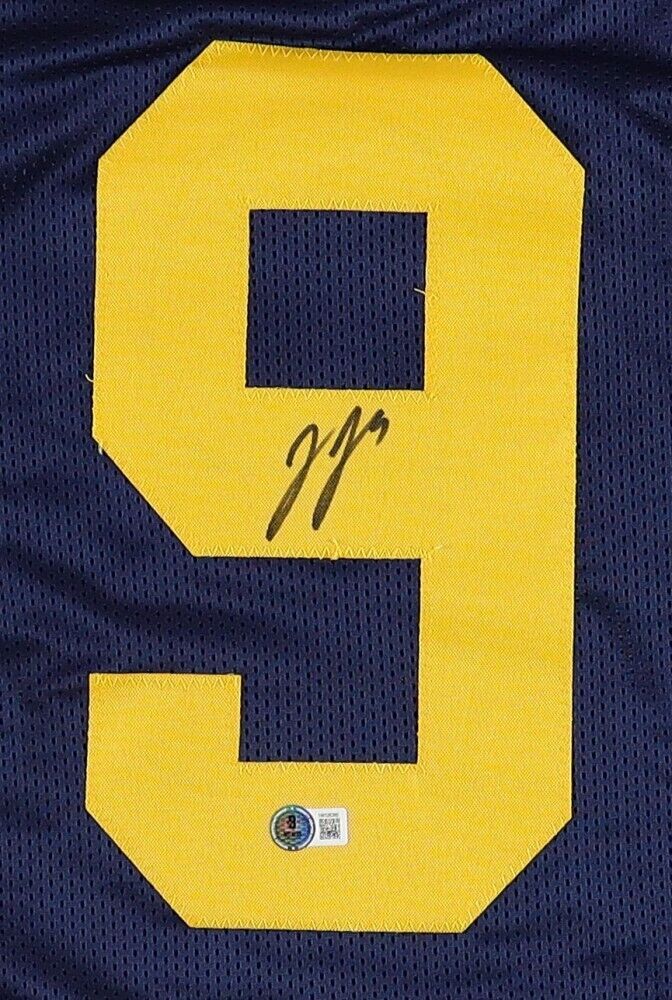J J McCarthy Signed Michigan Wolverines Jersey (Beckett)