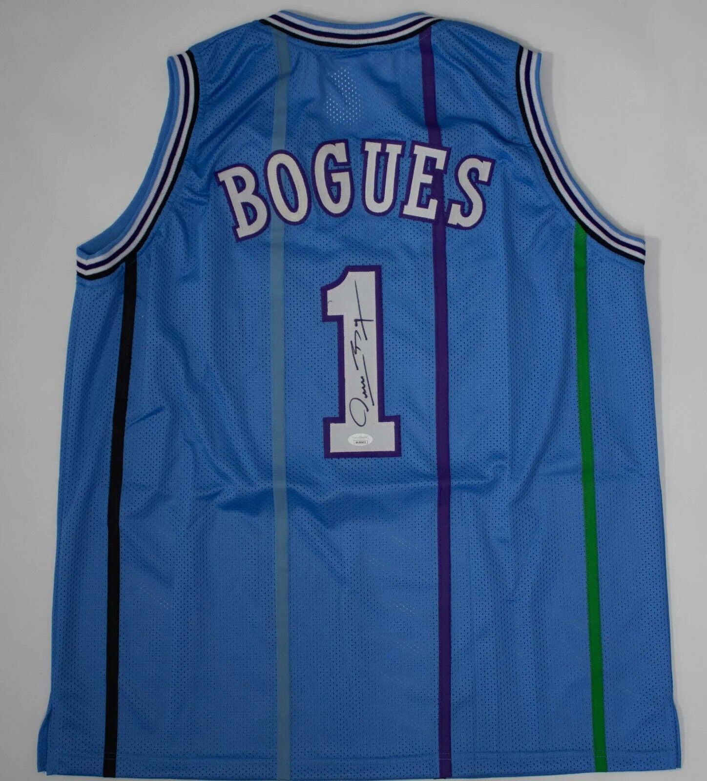 Tyrone 'Muggsy' Bogues Signed Charlotte Hornets Jersey (JSA COA) 1st Rd Pck 1987
