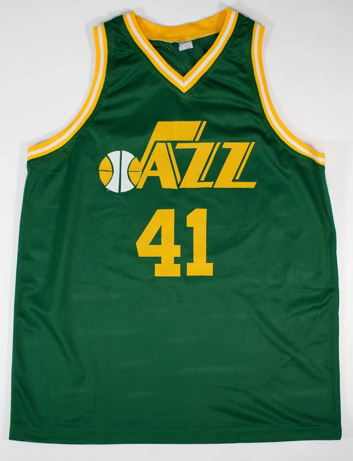 Thurl Bailey Signed Utah Jazz Jersey (JSA COA) Utah's 1983 1st Round Draft Pick