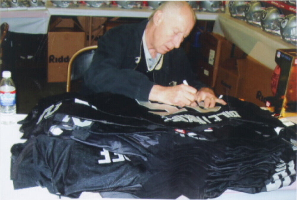 Fred Biletnikoff Signed Oakland Raiders Jersey (Beckett) #1 Receiver 1965–1978
