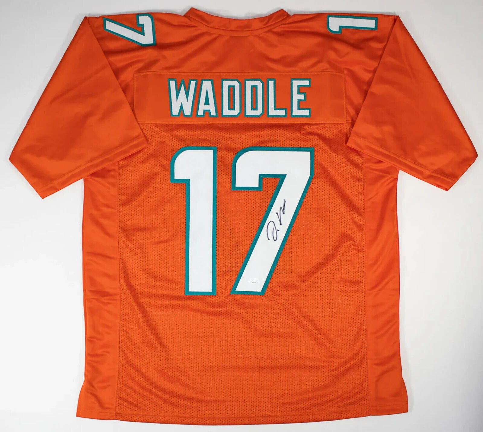 Jaylen Waddle Signed Miami Dolphins Jersey (JSA COA) Ex-Alabama Wide Receiver