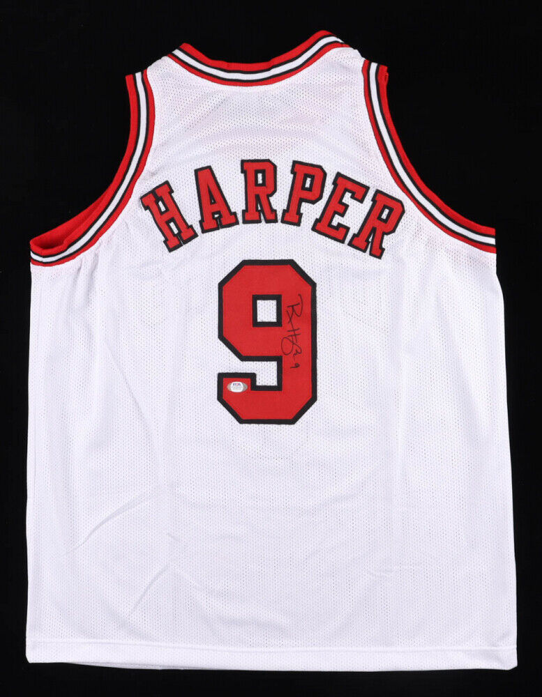 Ron Harper Signed Chicago Jersey (PSA COA) 3x Bulls World Champ Guard 1996–1998
