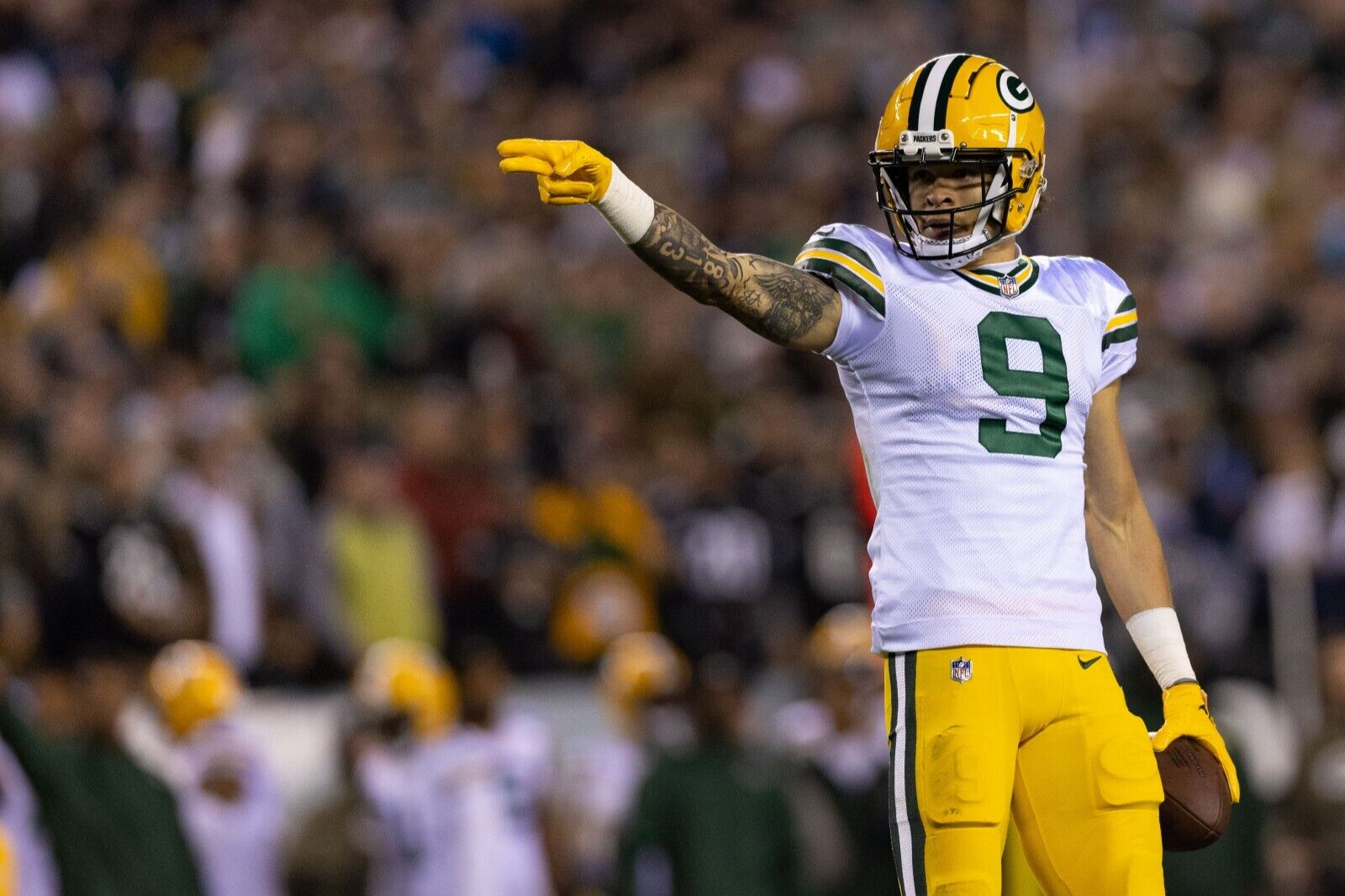 Christian Watson Signed Packers Jersey (Beckett) Green Bay 2022 2nd Round Pck WR