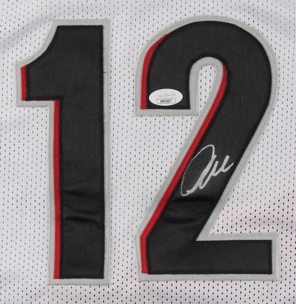 LaMarcus Aldridge Signed Portland Trail Blazers Jersey (JSA COA) 7xAll Star Cntr