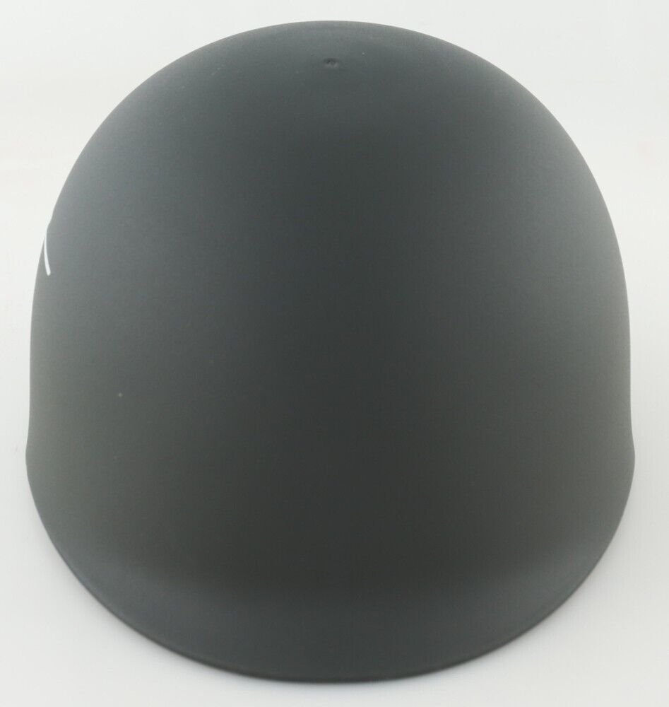 Charlie Sheen (Chris Taylor) Signed "Platoon" Army Helmet Ins. "Taylor"(Beckett)