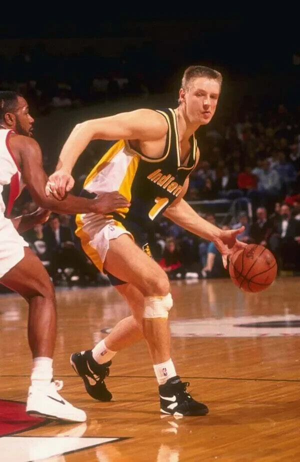 Detlef Schrempf Signed Indiana Pacers Jersey (JSA COA) 3xAll Star Forward