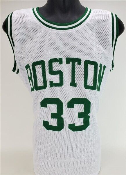 Larry Bird Signed Boston Celtic Jersey (Beckett) HOF / 12xAll Star Power Forward