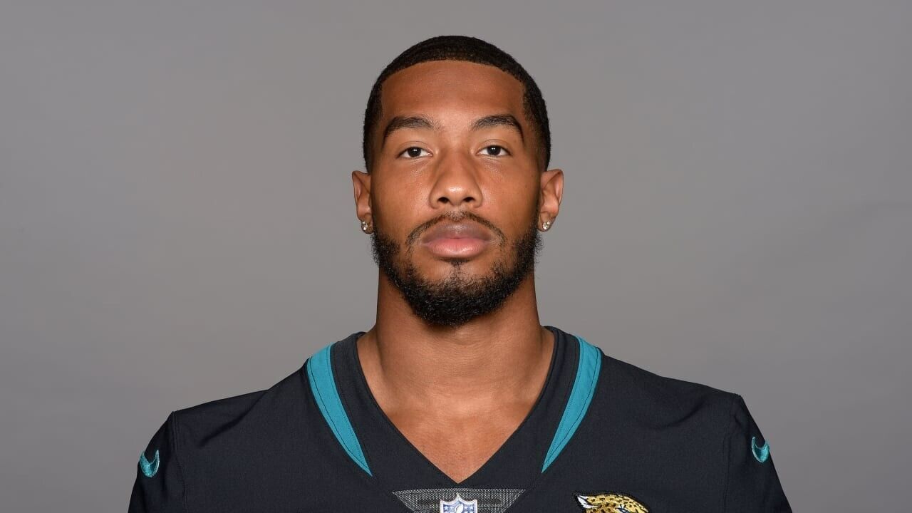 Tyson Campbell Signed Jacksonville Jaguars Jersey (JSA COA) 2021 2nd Rnd Pck D.B