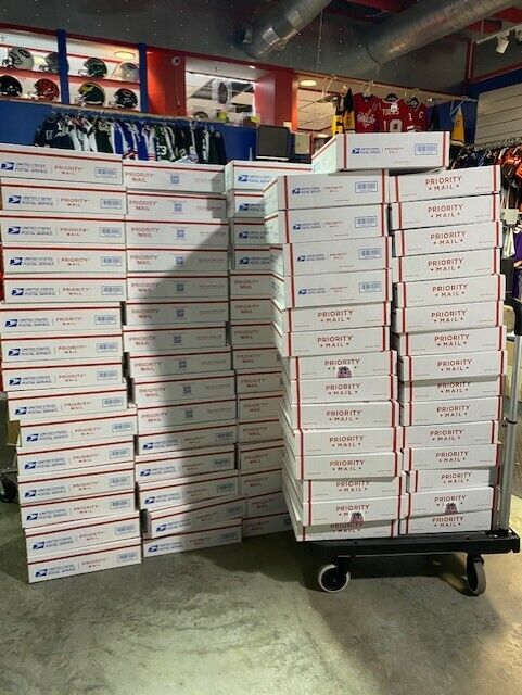Friendly Confines Jersey Lot / NFL Hall of Fame Players Signed Jersey Boxes Rd 5