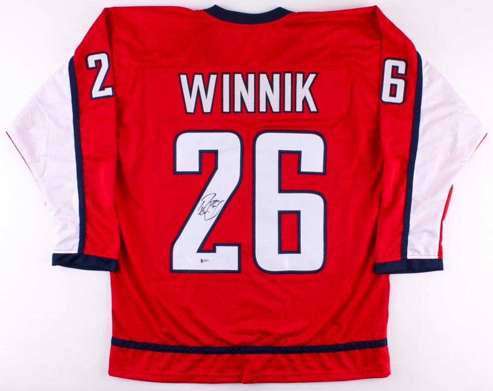 Daniel Winnik Signed Capitals Jersey (Beckett COA) Playing career 2006–present