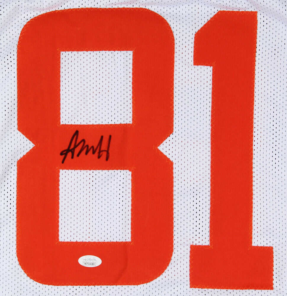 Austin Hooper Signed Cleveland Browns Jersey (JSA COA) 2016 3rd Rd Draft Pk T.E
