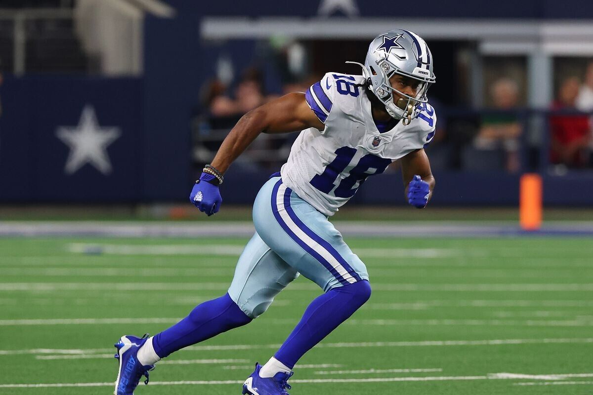 Jalen Tolbert Signed Cowboys Jersey (Beckett) Dallas 2022 3rd Round Draft Pck WR