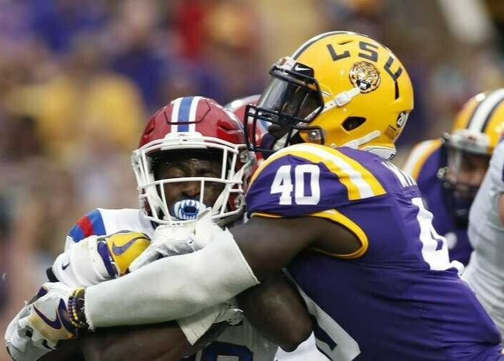 Devin White Signed LSU Tigers Jersey (Beckett COA) Tampa Bay #5 Overall Pck 2019