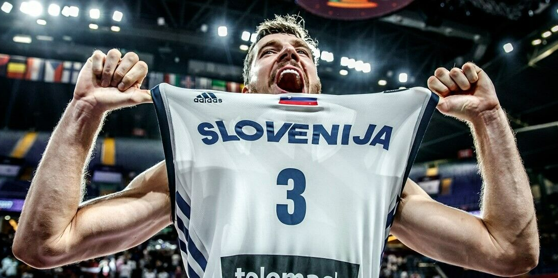 Goran Dragic Signed Slovenia National Jersey (PSA) 2018 NBA All Star Point Guard