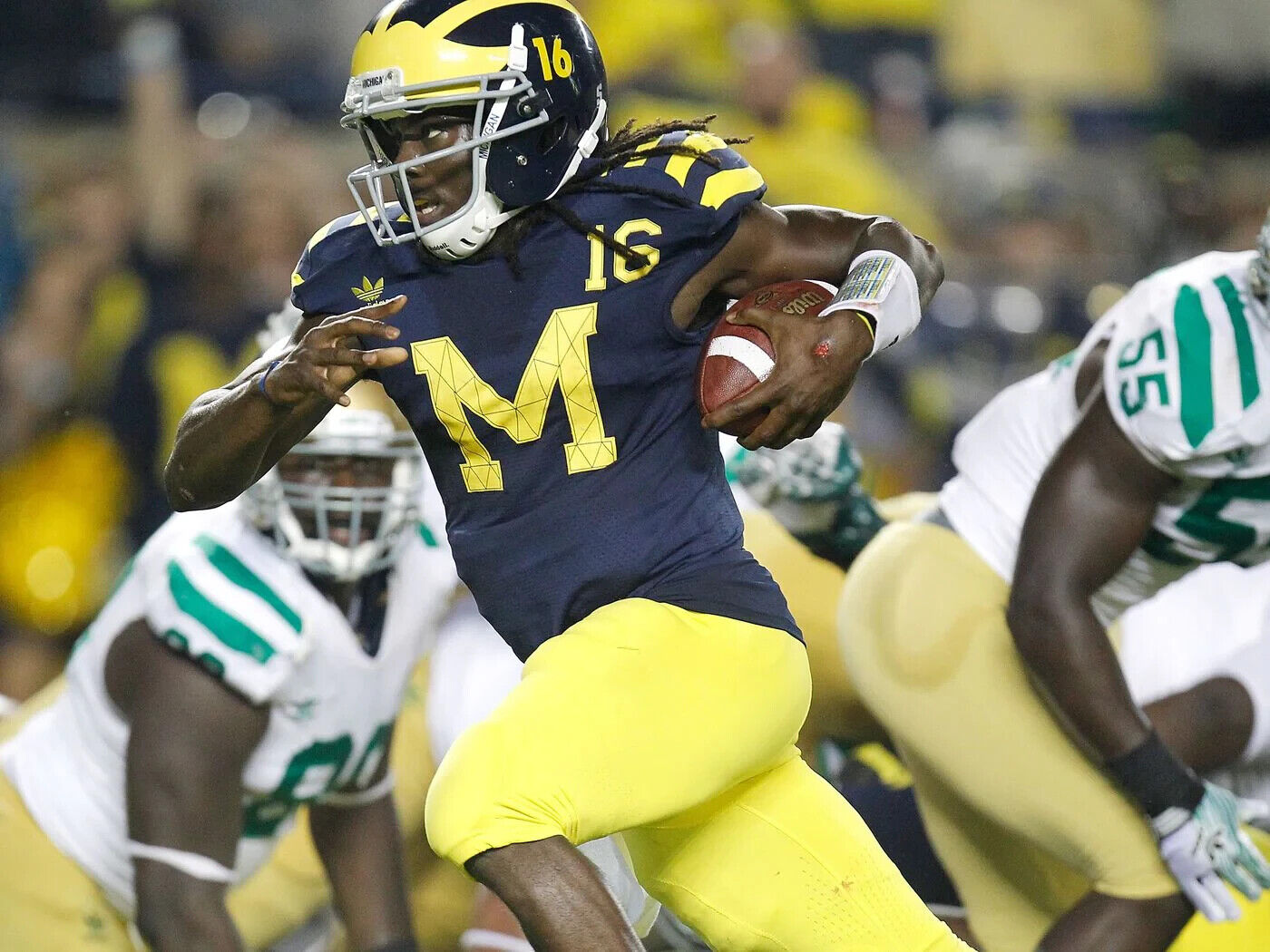 Denard Robinson Signed Michigan Wolverines White Throwback Jersey (Beckett)