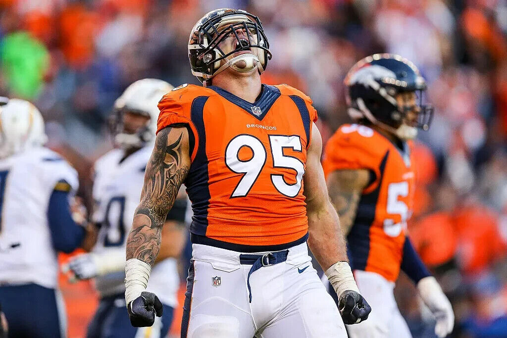 Derek Wolfe Signed Denver Broncos Jersey (JSA COA) Super Bowl L Champion D.E.