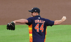 Roy Oswalt Signed Houston Astros Jersey 2005 NLCS MVP-2005 World Series/ JSA COA