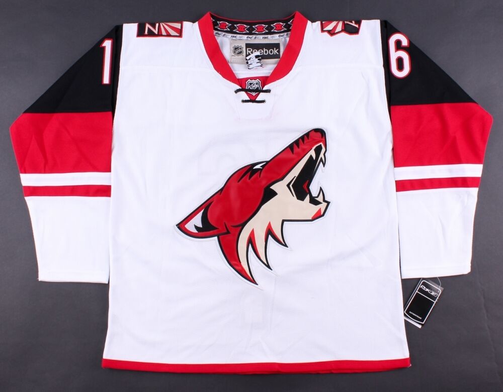 Max Domi Signed Arizona Coyotes Reebok NHL White Game Style Jersey (Beckett COA)