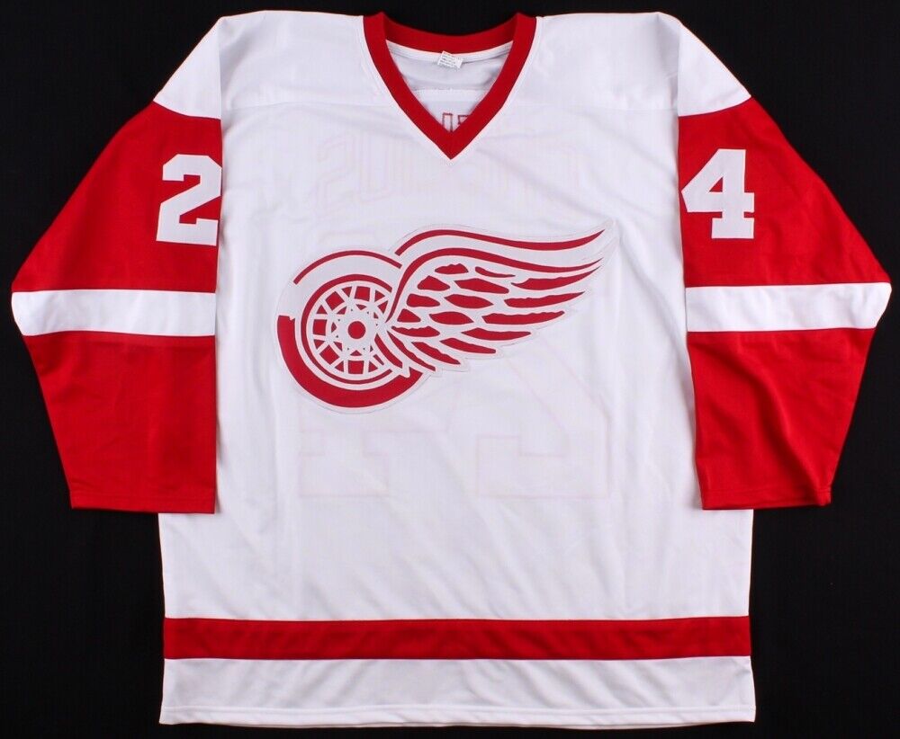 Chris Chelios Signed Detroit RedWings Jersey (JSA COA) NHL Hall of Fame 2013