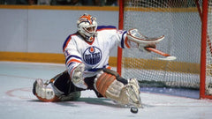 Grant Fuhr Signed Edmonton Oiler Logo Hockey Puck (Schwartz) 1988 Vezina Trophy