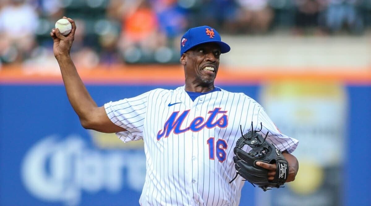 Dwight "Doc" Gooden Signed 2xWorld Series Championship Trophy (Schwartz Sports)