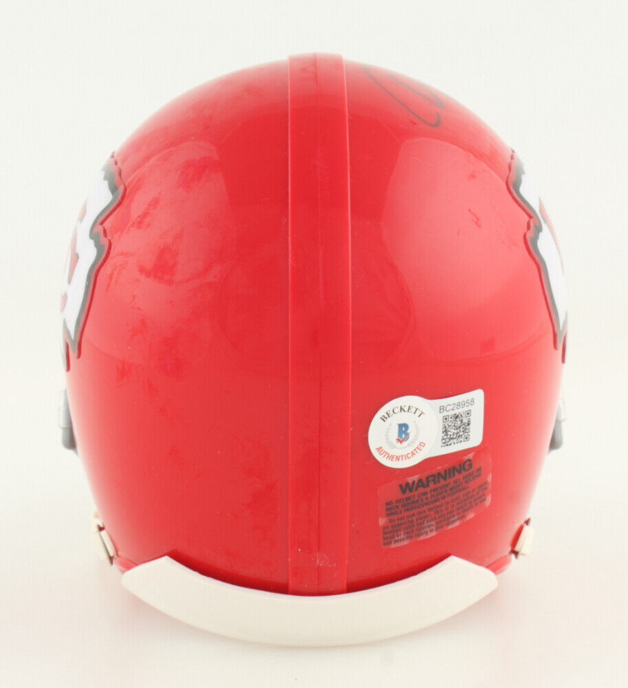 Derrick Johnson Signed Chiefs Mini Helmet (Beckett) Kansas City L.B. (2005–2017)