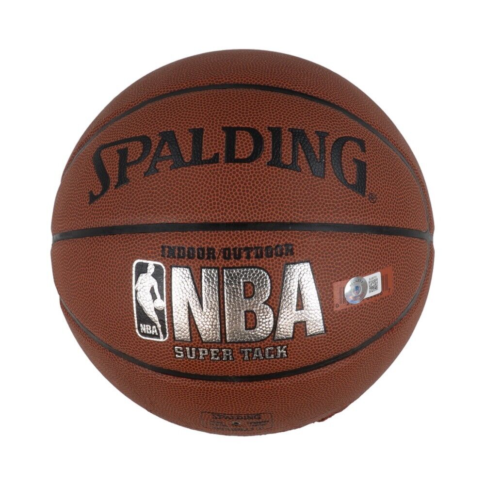 Maurice Cheeks Signed NBA Basketball (Beckett) Philadelphia 76ers / 1983 Champs