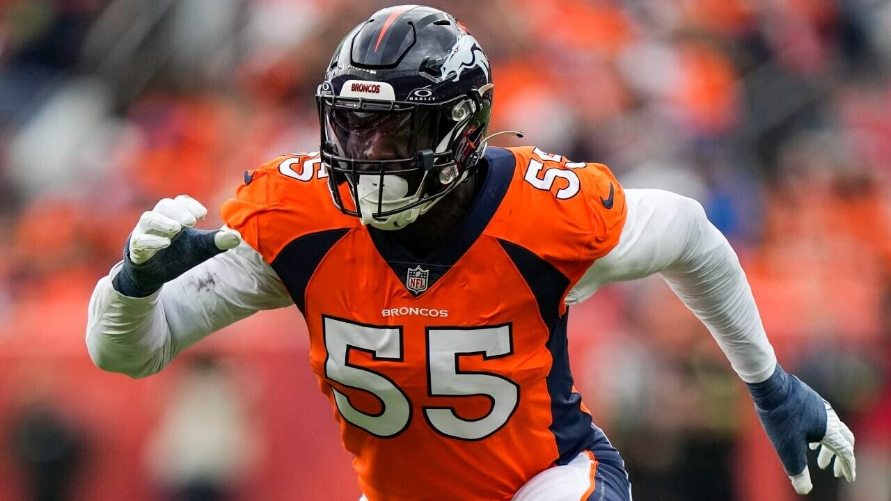 Frank Clark Signed Denver Broncos Jersey (JSA) Super Bowl LIV Champ / Def. Line