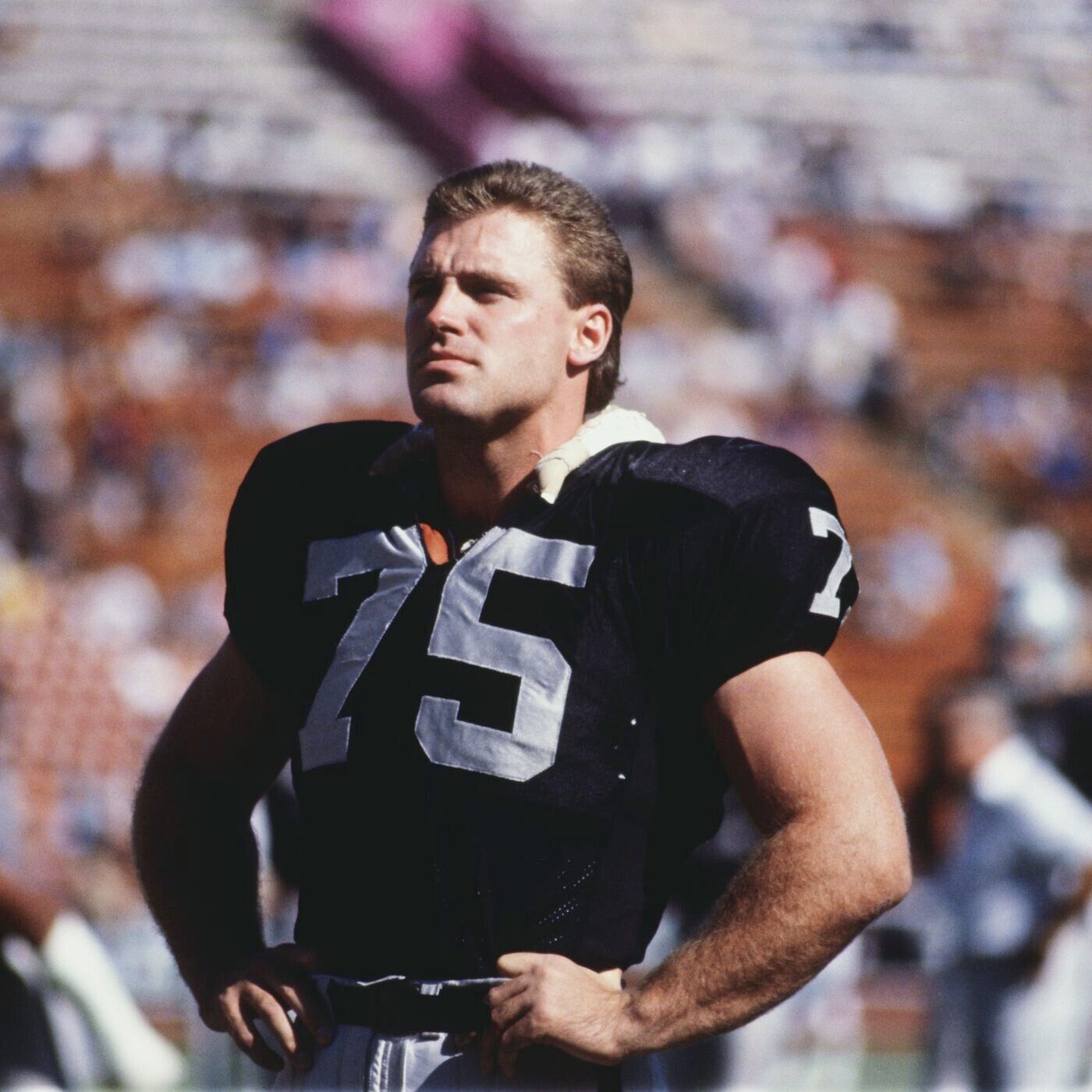 Howie Long Signed Las Vegas Raiders Flash Alternate Speed Mini-Helmet (Beckett)