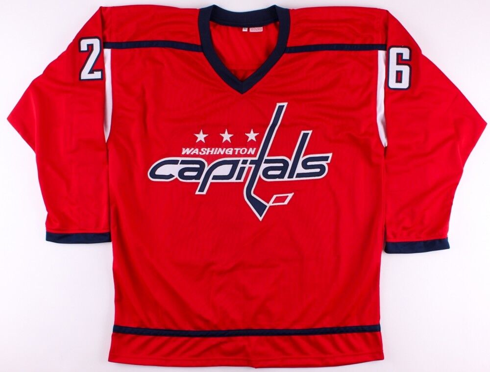 Daniel Winnik Signed Capitals Jersey (Beckett COA) Playing career 2006–present