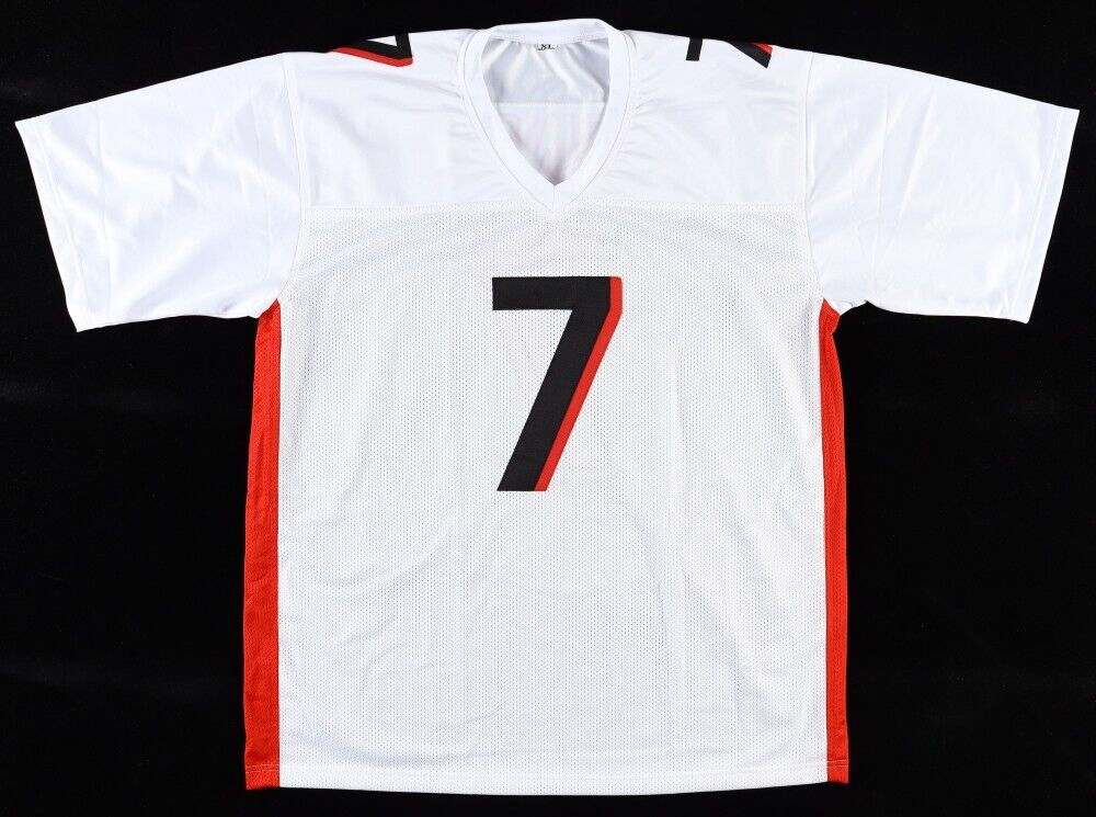 Bijan Robinson Signed Atlanta Falcons Jersey (Beckett) #8 Overall Pck 2023 Draft