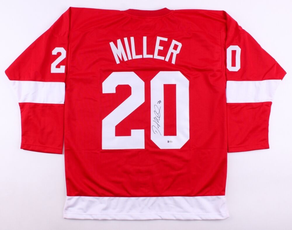 Drew Miller Signed Red Wings Jersey (Beckett) Playing career 2006–present