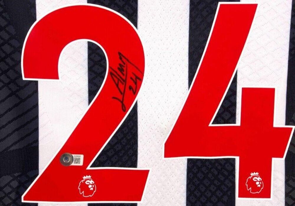 Miguel Almiron Signed Newcastle United F.C. Home Soccer Jersey (Beckett)