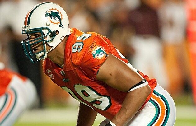 Jason Taylor Signed Miami Dolphins Jersey (Beckett) 6×Pro Bowl Defensive End