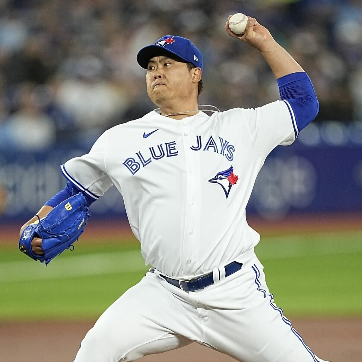 Hyun-Jin Ryu Signed K.B.O.'s Hanwha Eagles Jersey (JSA COA) Dodgers & Blue Jays