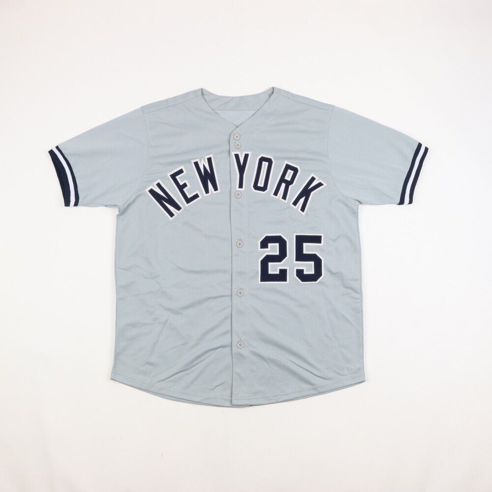 Jason Giambi Signed New York Yankees Jersey (PSA) A.L MVP 2000 / 5xAll Star 1B