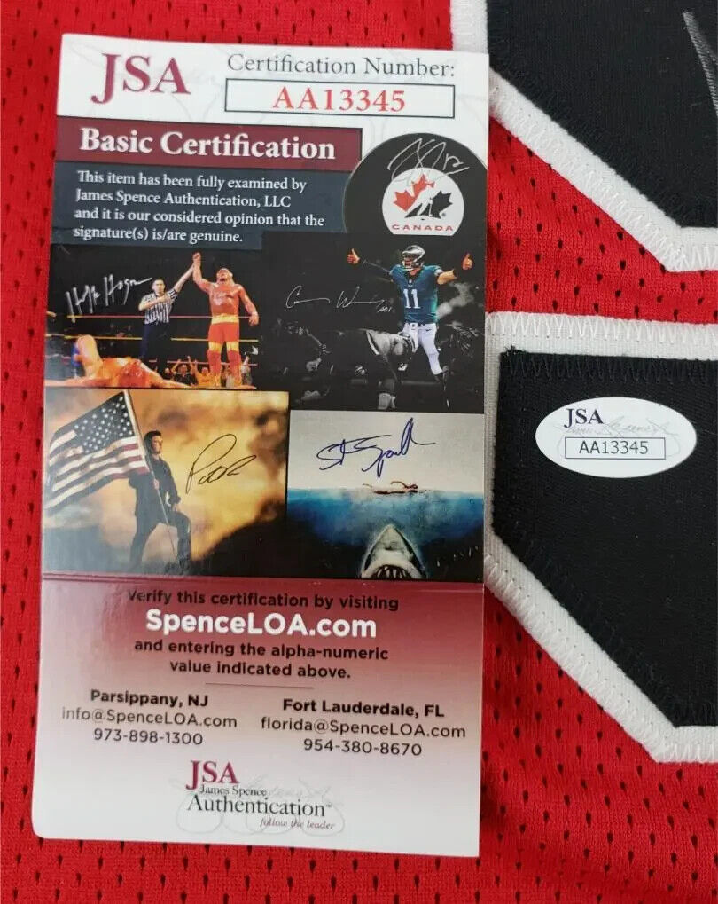 Artis Gilmore Signed Bulls Jersey Inscribed HOF 11 (JSA COA) Chicago 1976-1982