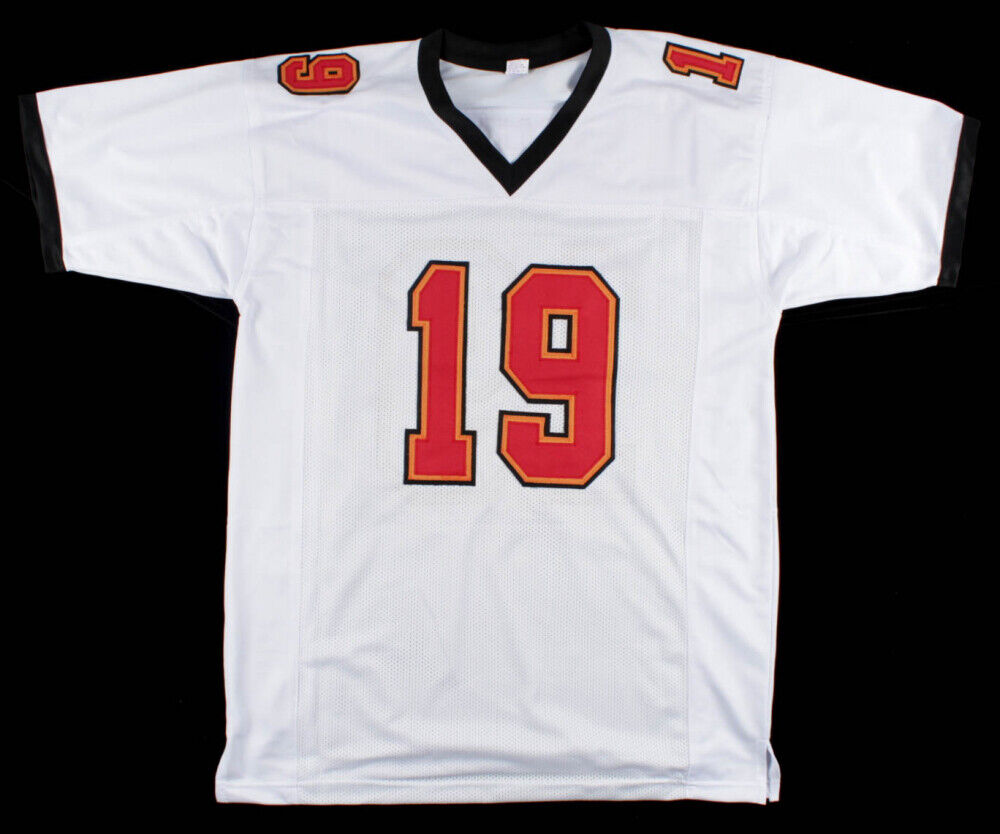 Keyshawn Johnson Signed Tampa Bay Buccaneers Jersey (Beckett COA) 3×Pro Bowl WR