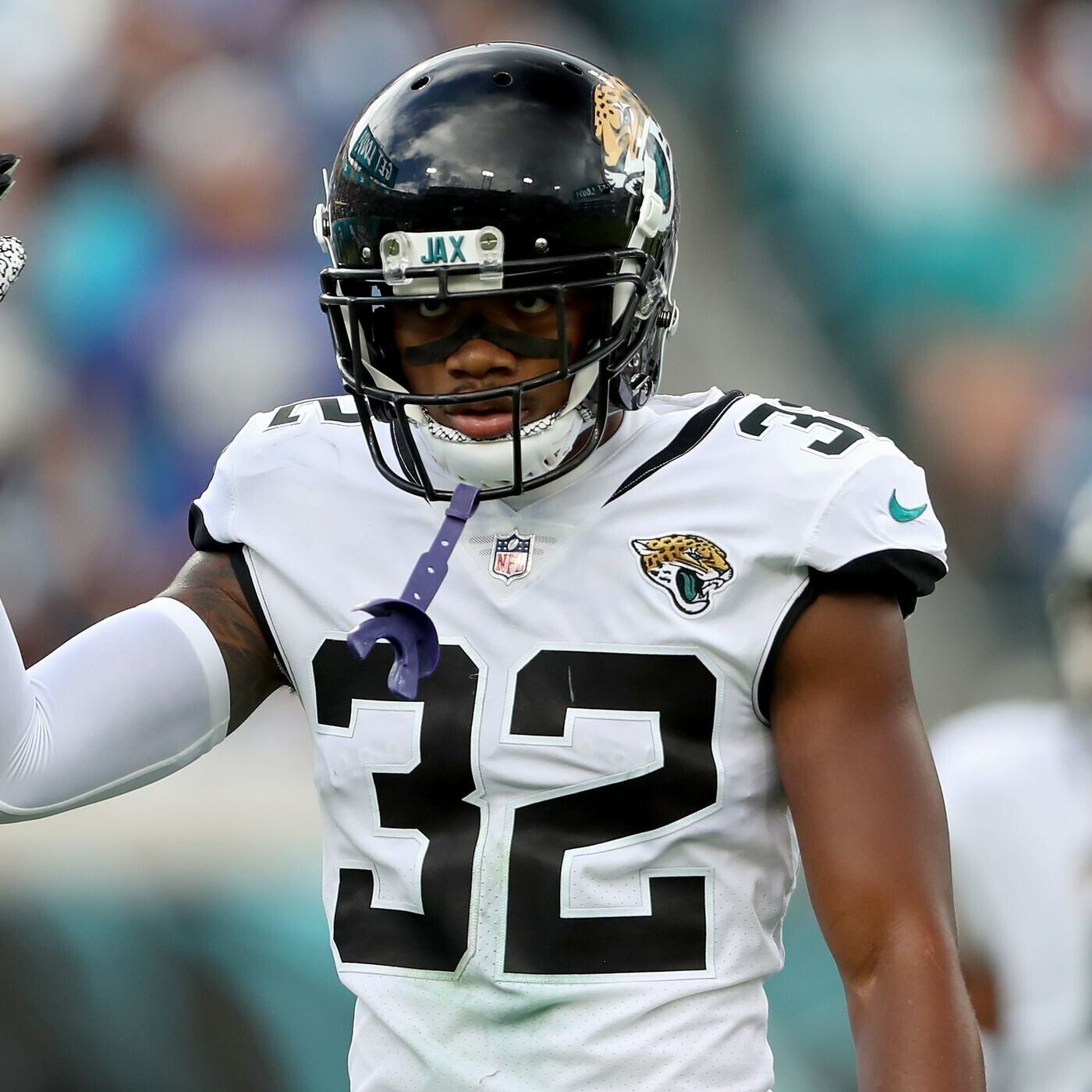 Tyson Campbell Signed Jacksonville Jaguars Jersey (JSA COA) 2021 2nd Rnd Pick DB