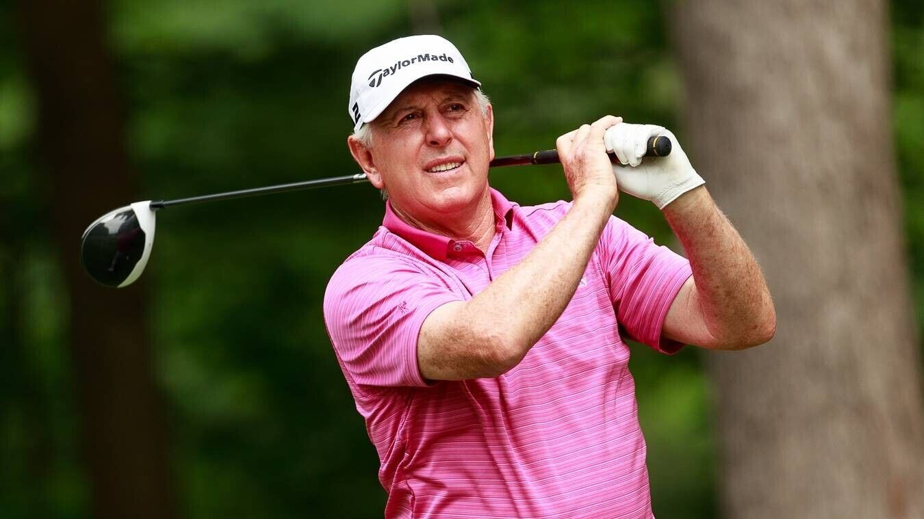 Champions Gate Pin Flag Signed by 13 incl Casper, Miller, Singh, Floyd, Charles